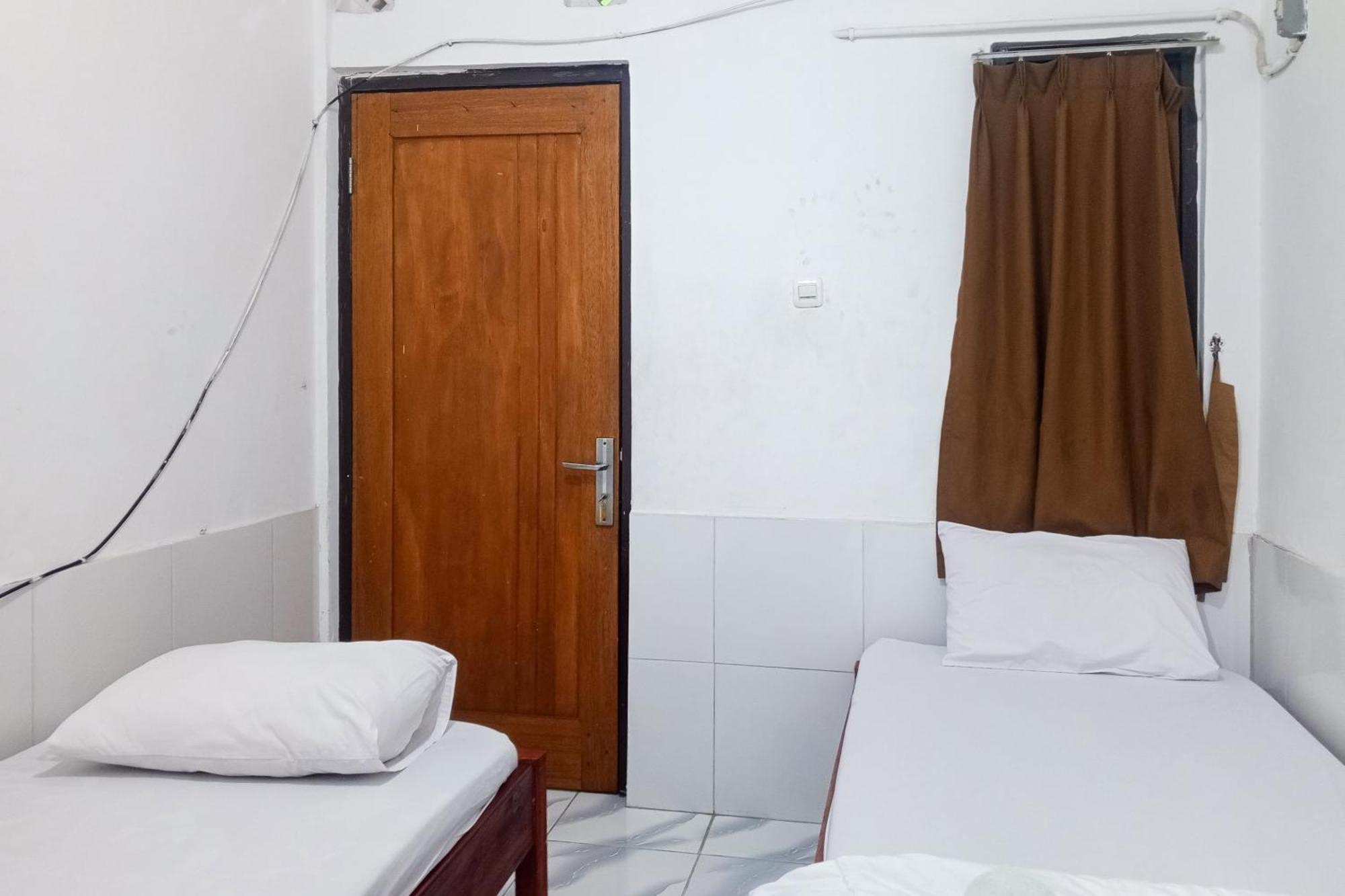 Hotel Malibu Syariah Bogor Redpartner Esterno foto