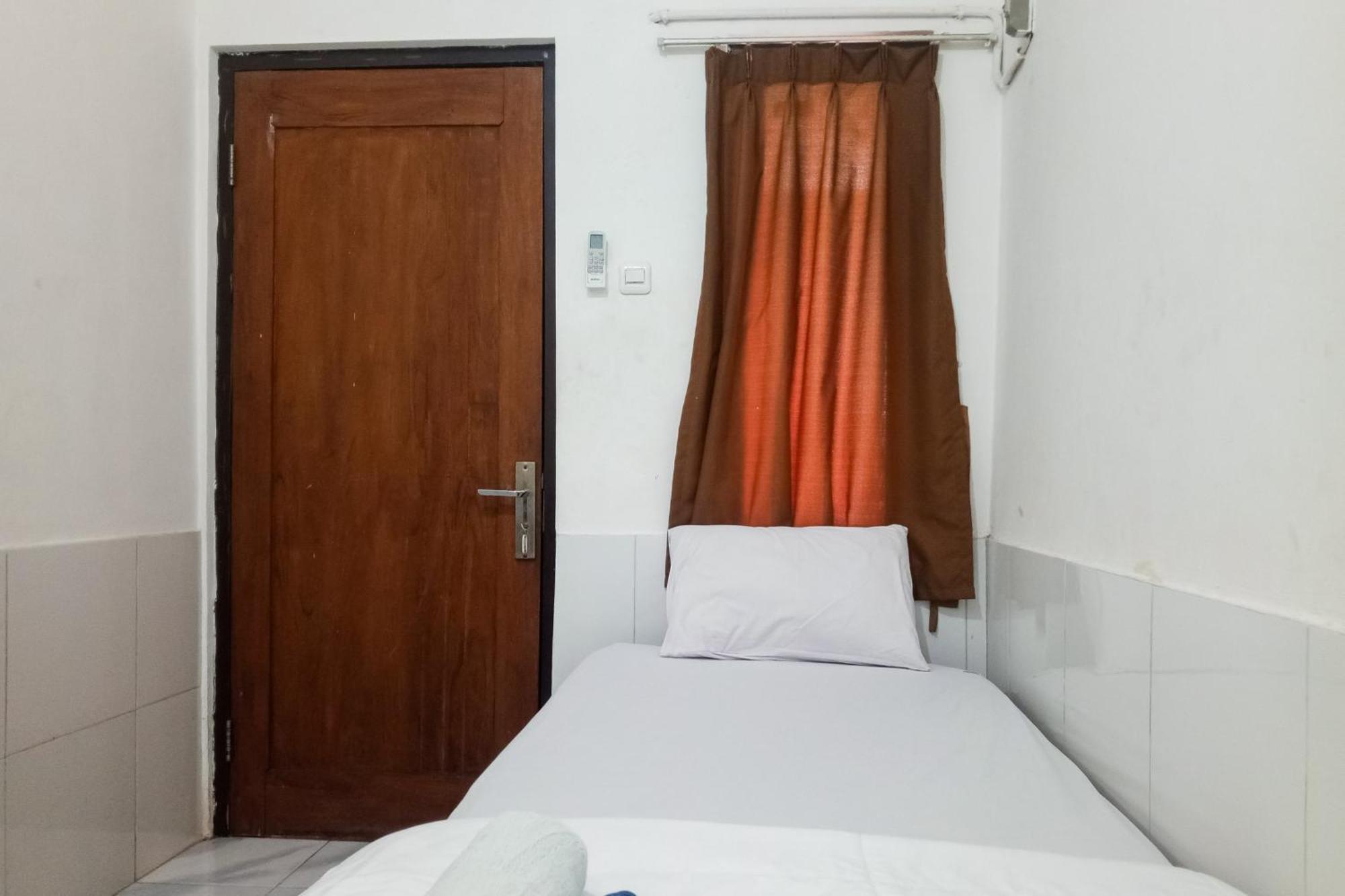 Hotel Malibu Syariah Bogor Redpartner Esterno foto