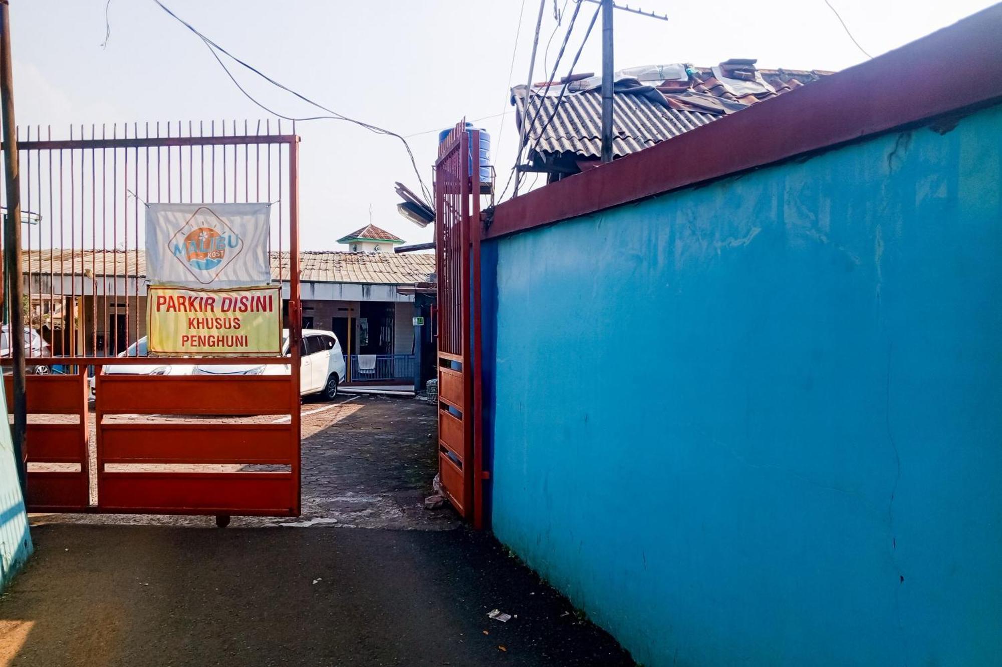 Hotel Malibu Syariah Bogor Redpartner Esterno foto