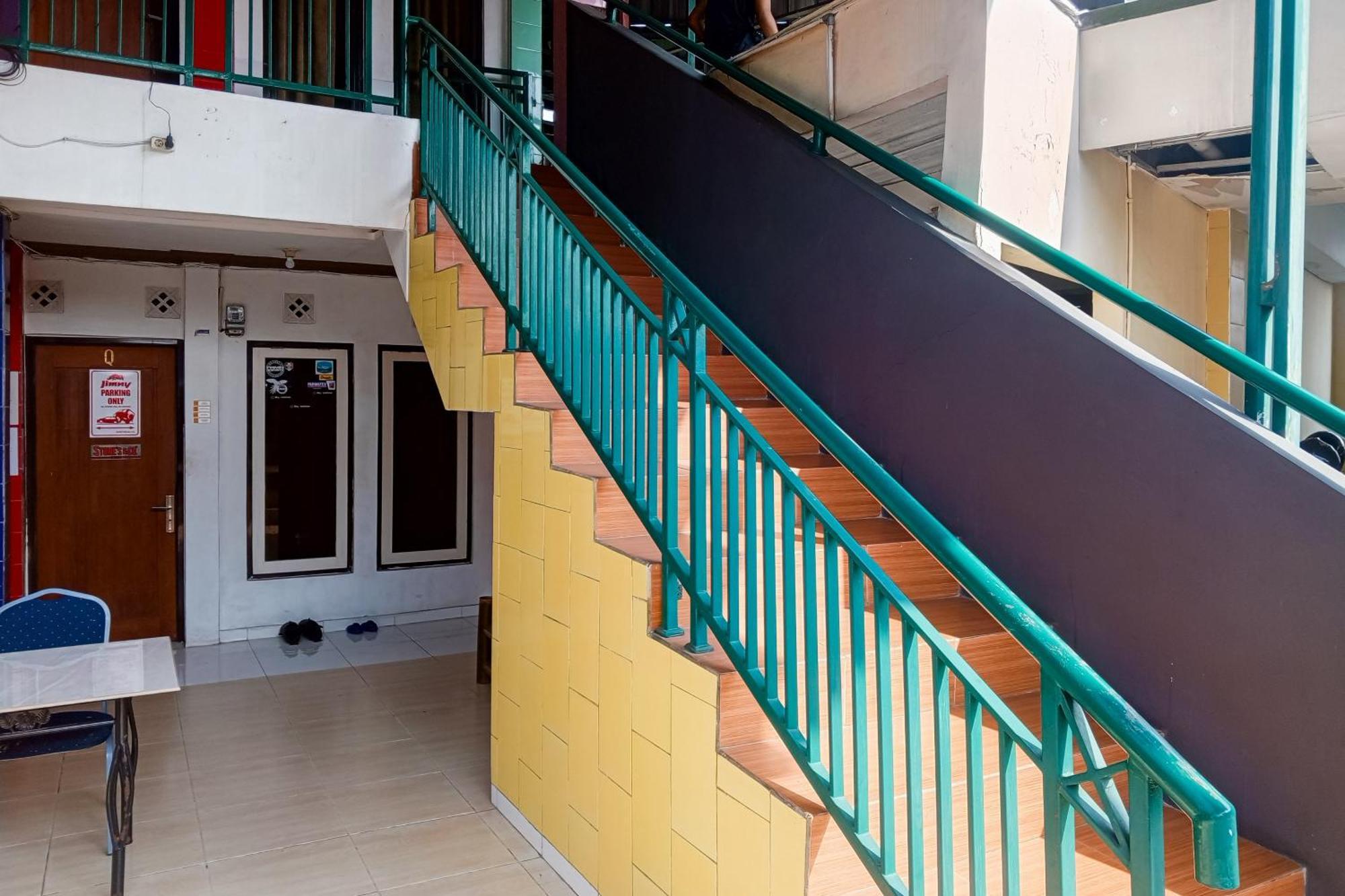 Hotel Malibu Syariah Bogor Redpartner Esterno foto